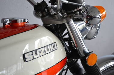 Suzuki T500 (1)