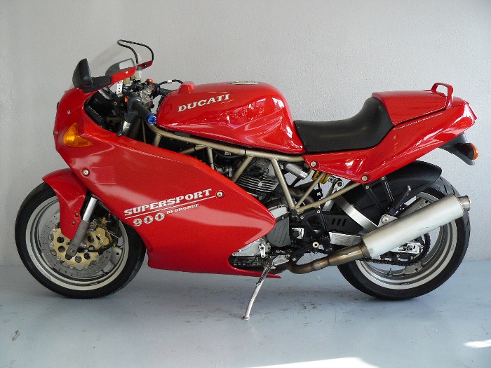 Ducati 900 SS (2)