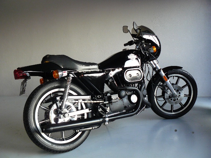 Harley XLCR 1000 (2)