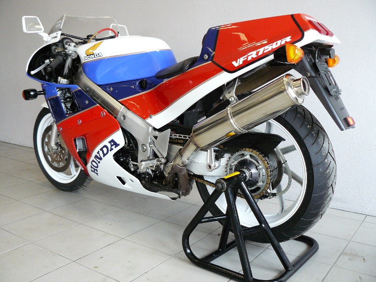 Honda 750 RC30 (3)