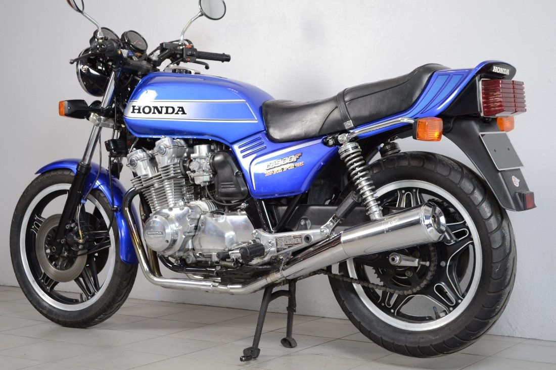 Honda 900 bol d'or (2)