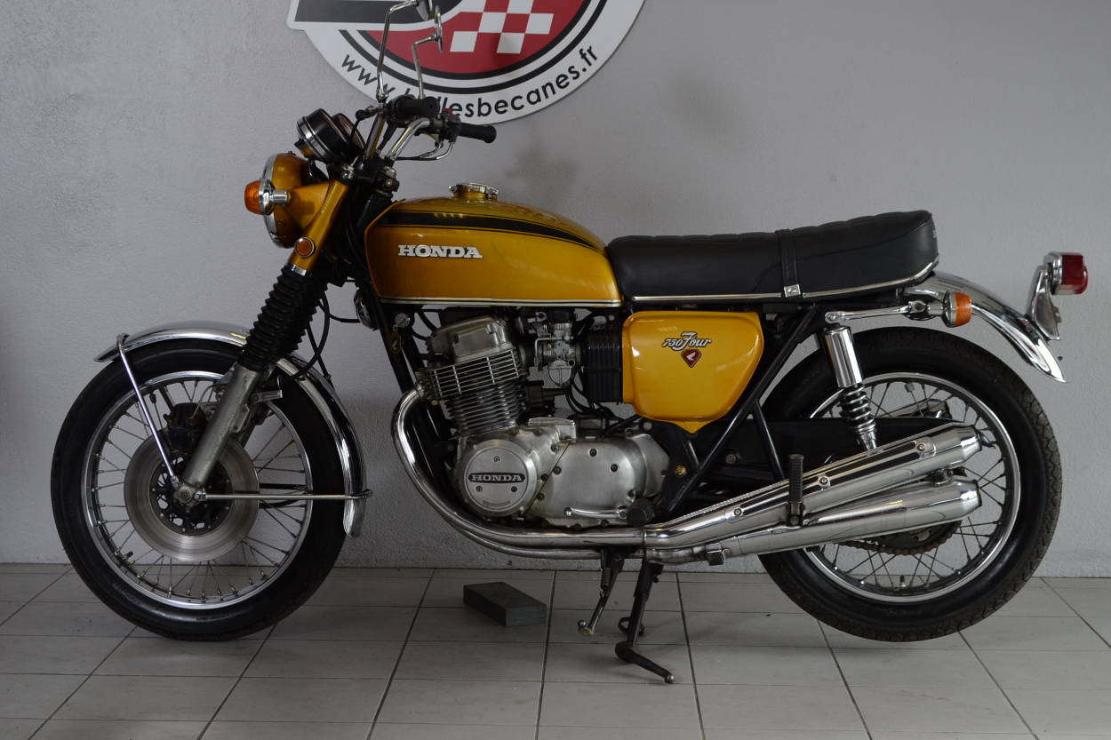 Honda CB750 K1 (2)