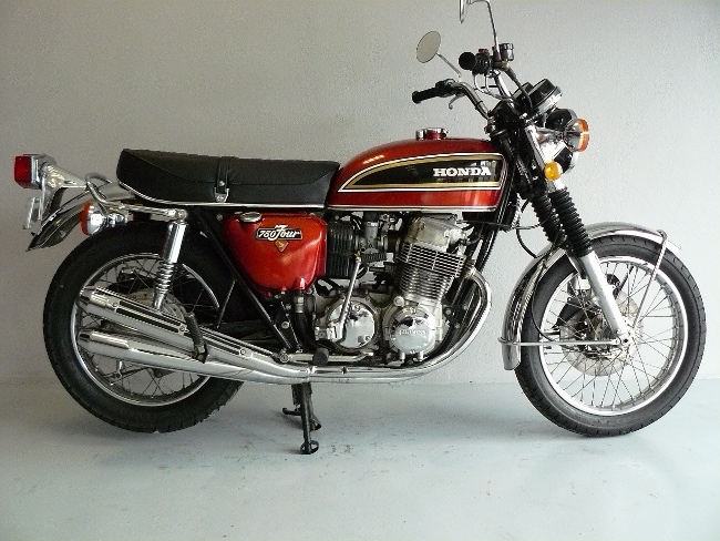 Honda CB750 K6 (6)