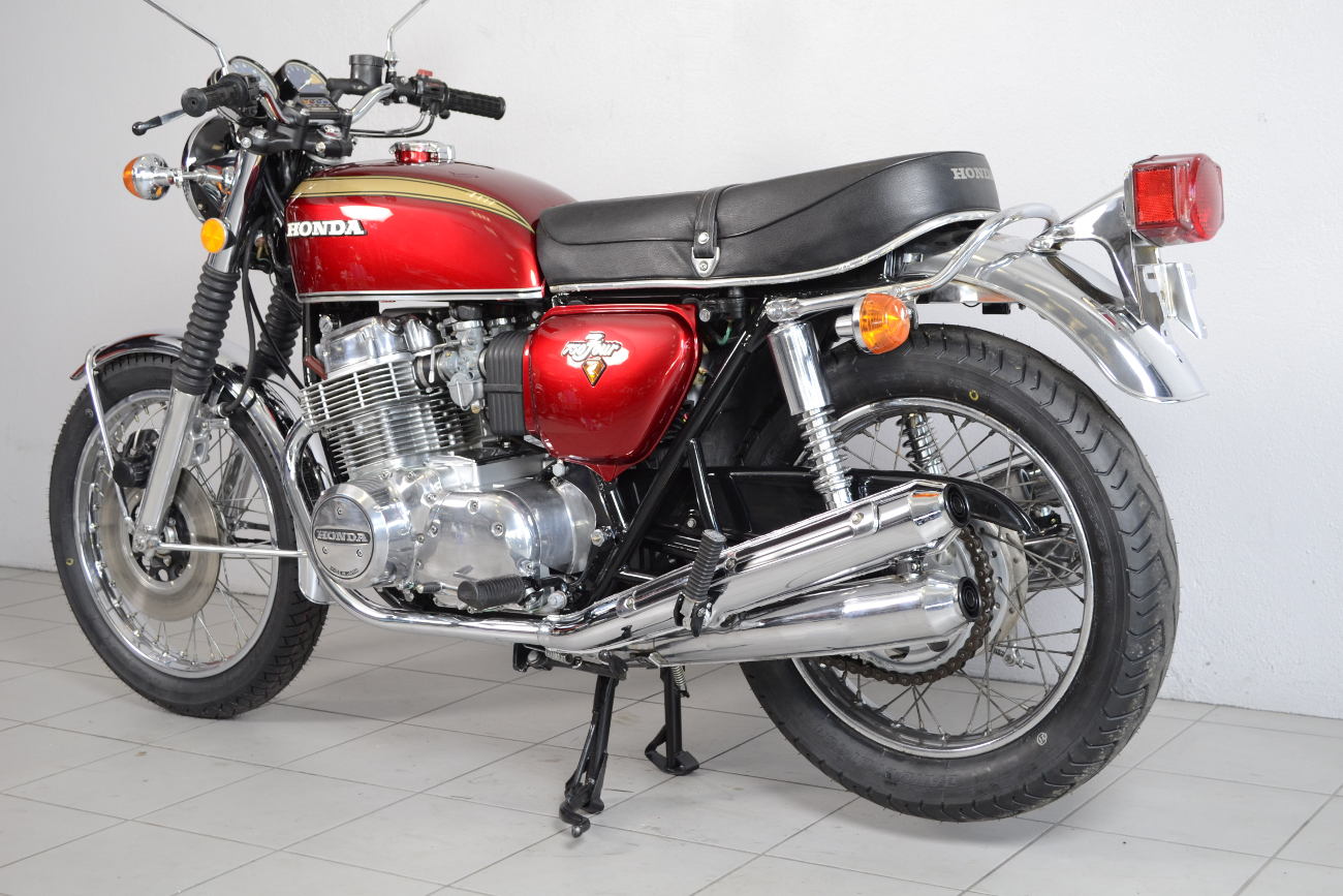 Honda CB 750 K2 (2)