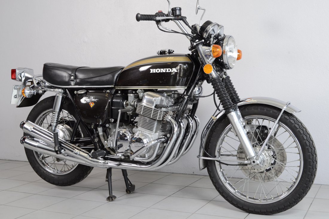 Honda CB 750 K2 (3)