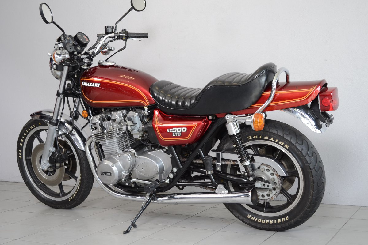 Kawasaki KZ 900 LTD (2)