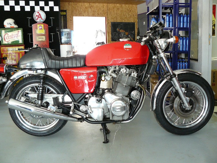 Laverda 1000  (2)