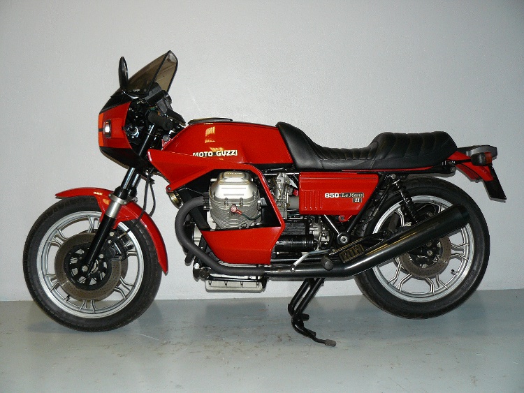 Moto Guzzi Le Mans II (8)