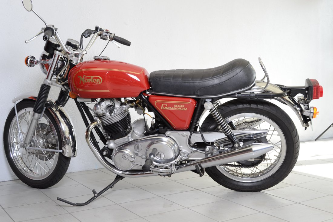 Norton 850 commando  (5)