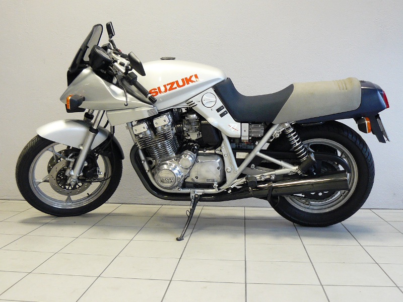 Suzuki 1100 Katana (3)