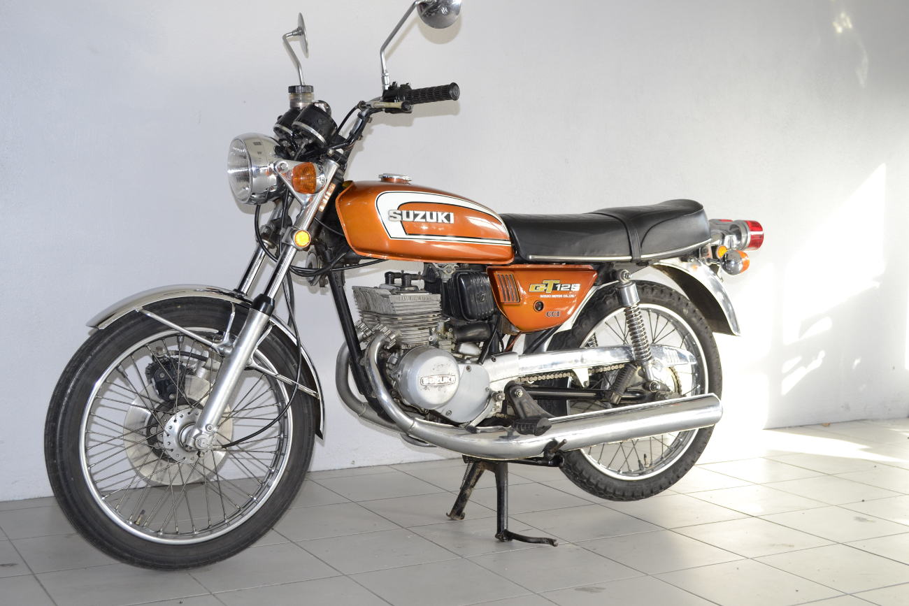 Suzuki 125 GT (2)