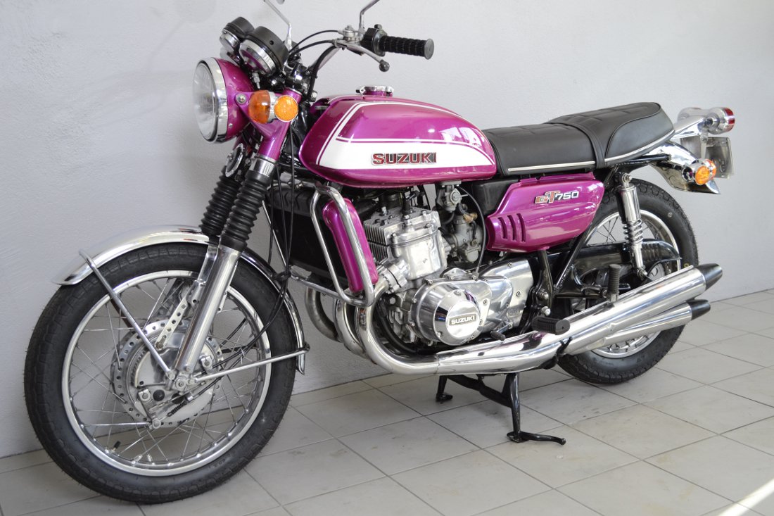 Suzuki 750 GT mod J (3)