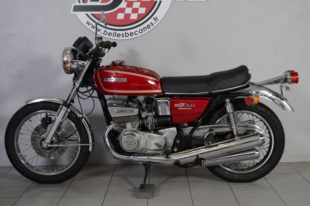 Suzuki GT550 (2)