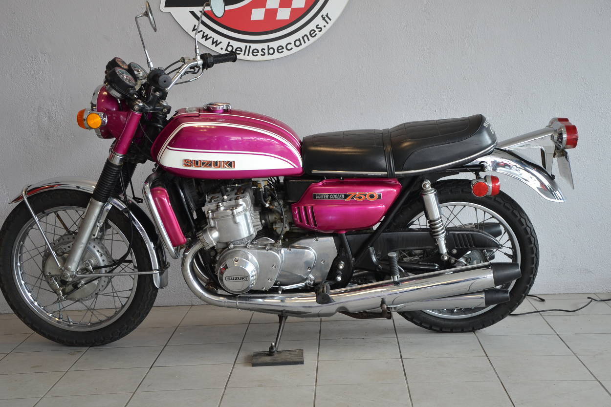 Suzuki GT750 J (2)