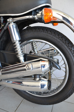 CB750 toutblanc (14)