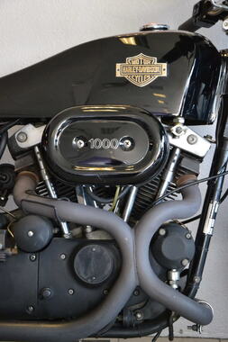 HARLEY DAVIDSON 1000XLCR (13)