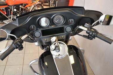 HARLEY DAVIDSON ELECTRA GLIDE (4)