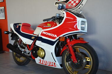 HONDA CB1100R (12).JPG