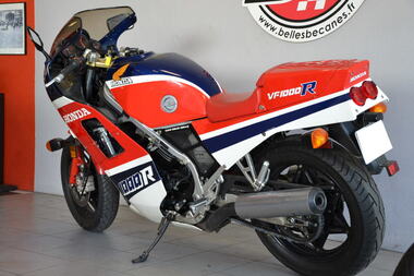 HONDA VF1000R (2).JPG