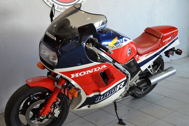 HONDA VF1000R (3).JPG