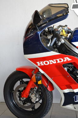 HONDA VF1000R (5).JPG
