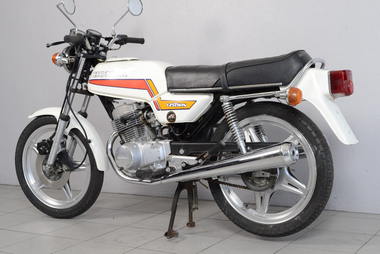 Honda 125 twin (3)