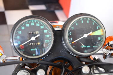 HONDA CB750 (K0) (5)