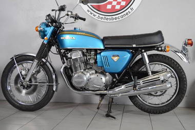 Honda CB750 K0 Replica (2)