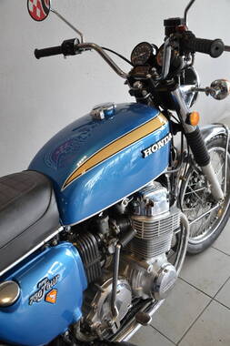 Honda CB750 K2 (21)