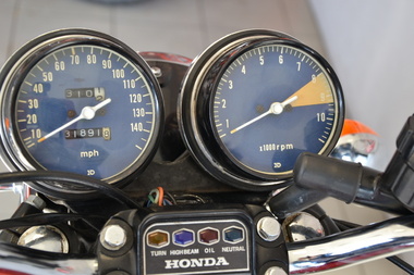Honda CB750 K5 (4)