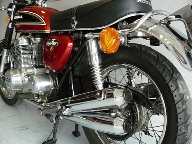 Honda CB750 K6 (4)