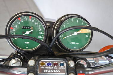 Honda CB750 K6 (9)