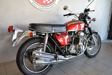 Honda CB750 K6 Rouge (12)