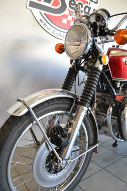 Honda CB750 K6 Rouge (5)