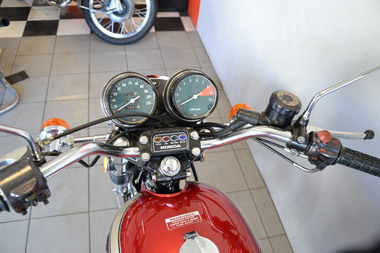 Honda CB750 K6 Rouge (7)