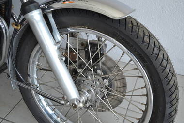 Honda CB750 K7 (1)