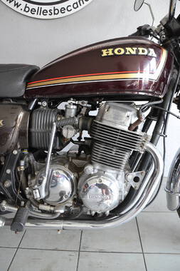Honda CB750 K7 (8)