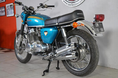 Honda CB750 sandcast bleu (4)