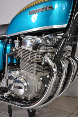 Honda CB750 sandcast bleu (6)