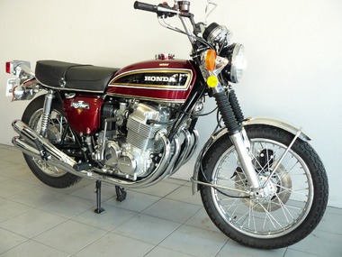 Honda CB 750 K6 (7)