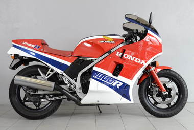 Honda VF 1000 R (5)