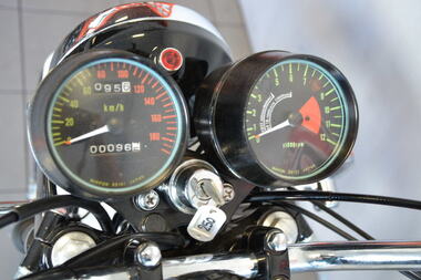 KAWASAKI 250 S1 (7).JPG
