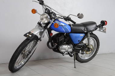 Kawasaki 125 KE (2)