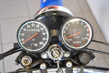 KAWASAKI 175 F7 (11)