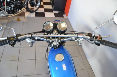 KAWASAKI 175 F7 (12)