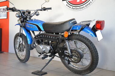 KAWASAKI 175 F7 (8)