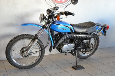 KAWASAKI 175 F7 (9)