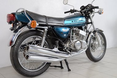 Kawasaki 400 KH (12)