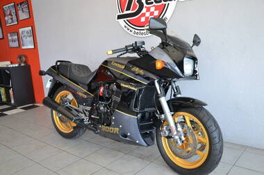 Kawasaki GPZ 900 LTD (7)