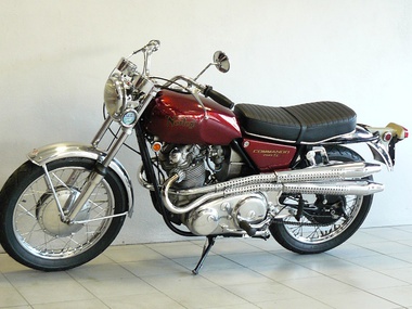 Norton 750 Commando S (1)